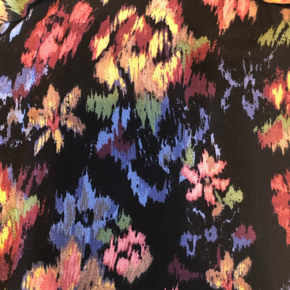 Pretty printed blouse. - Picture 4 of 5